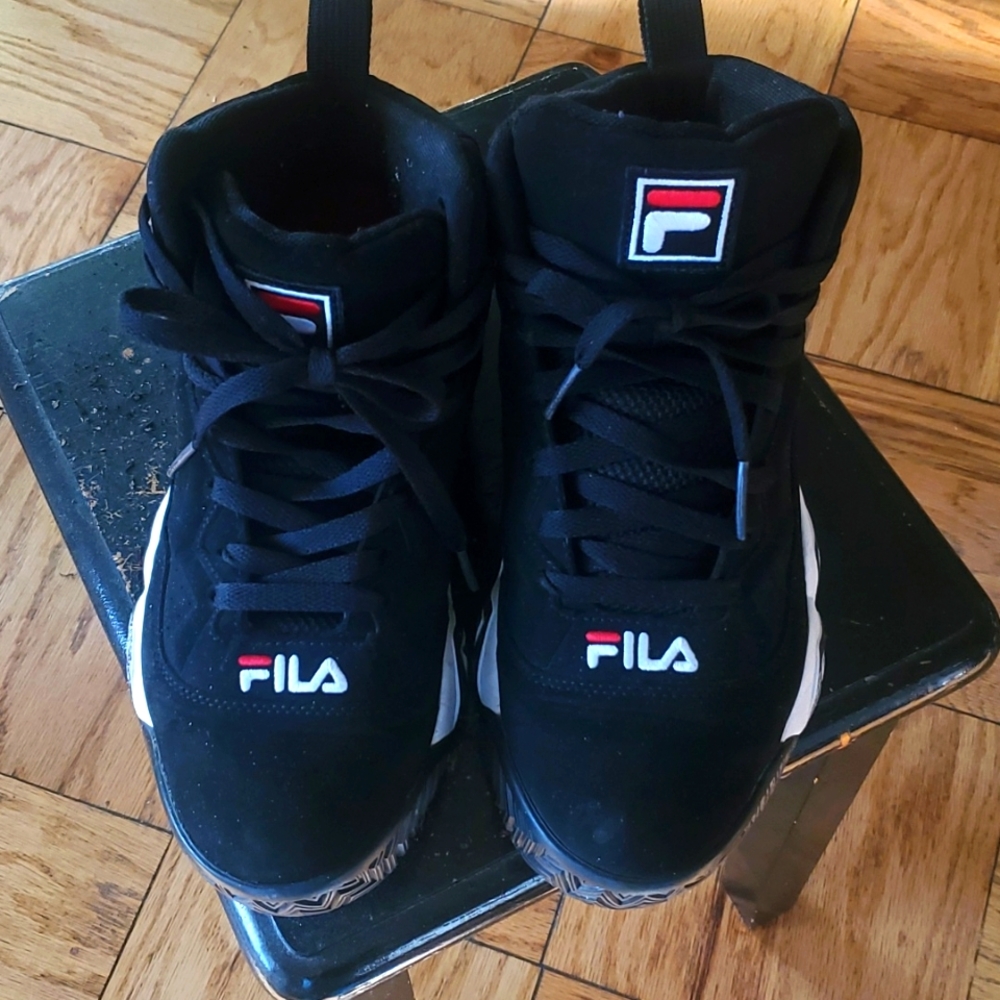 Mens Fila high top basketball black shoe size 9